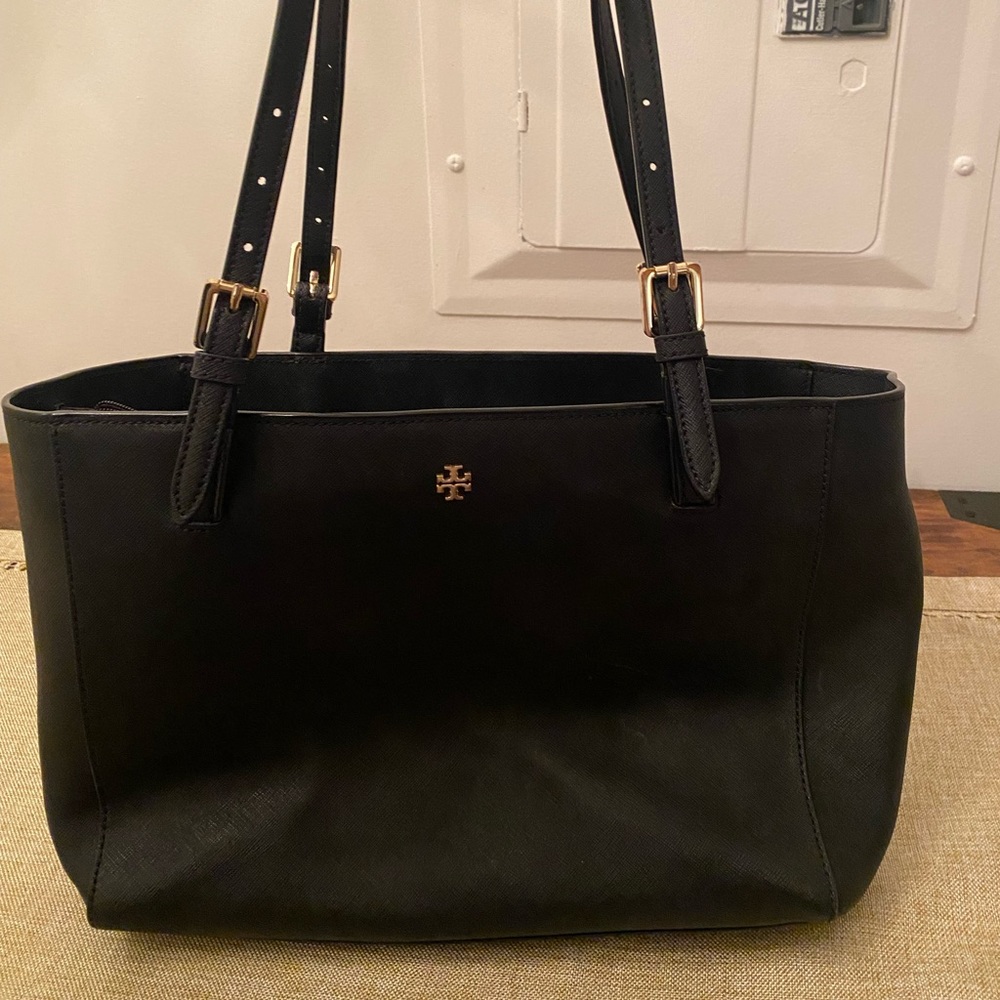 Tory Burch
Robinson Leather Tote